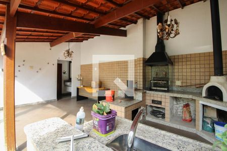 Casa à venda com 360m², 3 quartos e 2 vagas Casa à venda com 360m², 3 quartos e 2 vagasEspaço Gourmet