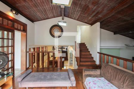 Casa à venda com 360m², 3 quartos e 2 vagas Casa à venda com 360m², 3 quartos e 2 vagasSala 3