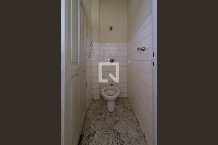 Apartamento à venda com 109m², 2 quartos e sem vagaBanheiro de serviço