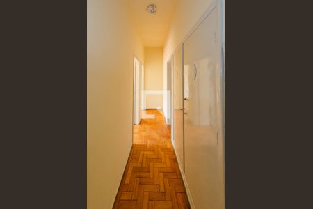 Apartamento à venda com 109m², 2 quartos e sem vagaCorredor