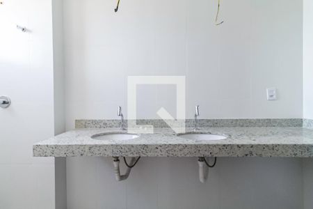 Apartamento à venda com 177m², 3 quartos e 3 vagasBanheiro da suíte