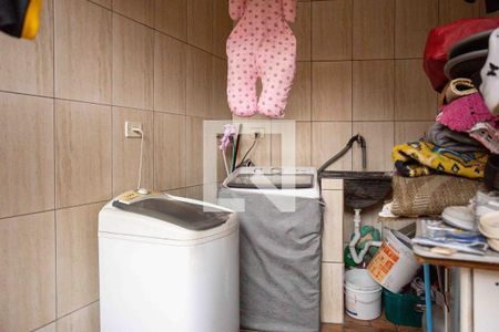 Casa à venda com 105m², 3 quartos e 1 vagaÁrea de Serviço