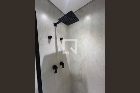 Apartamento à venda com 85m², 2 quartos e 1 vaga Apartamento à venda com 85m², 2 quartos e 1 vagaDetalhe do Banheiro da Suite