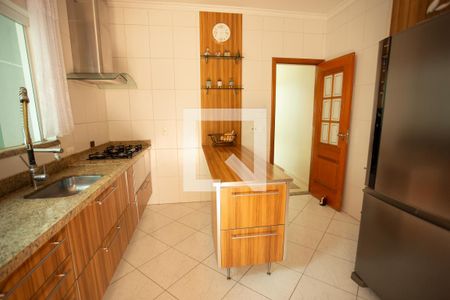 Casa à venda com 160m², 3 quartos e 3 vagas Casa à venda com 160m², 3 quartos e 3 vagasCOZINHA