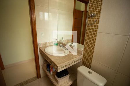 Casa à venda com 160m², 3 quartos e 3 vagas Casa à venda com 160m², 3 quartos e 3 vagasBANHEIRO QUARTO 3