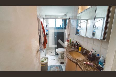 Apartamento à venda com 71m², 2 quartos e 1 vaga Apartamento à venda com 71m², 2 quartos e 1 vagaBanheiro