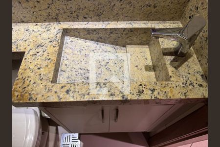 Apartamento à venda com 93m², 3 quartos e 2 vagas Apartamento à venda com 93m², 3 quartos e 2 vagasBanheiro Social