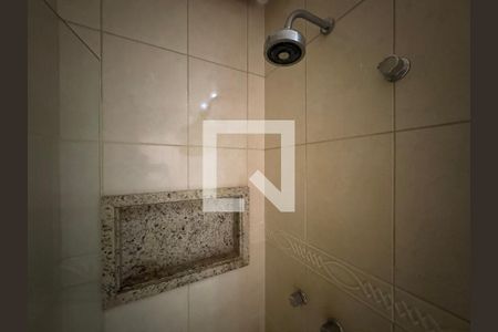 Apartamento à venda com 93m², 3 quartos e 2 vagas Apartamento à venda com 93m², 3 quartos e 2 vagasCozinha e Área de Serviço - Banheiro
