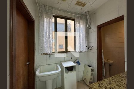 Apartamento à venda com 93m², 3 quartos e 2 vagas Apartamento à venda com 93m², 3 quartos e 2 vagasCozinha e Área de Serviço