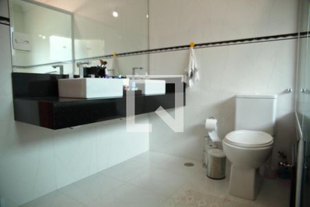 Casa para alugar com 200m², 3 quartos e 2 vagasBanheiro Suíte 1