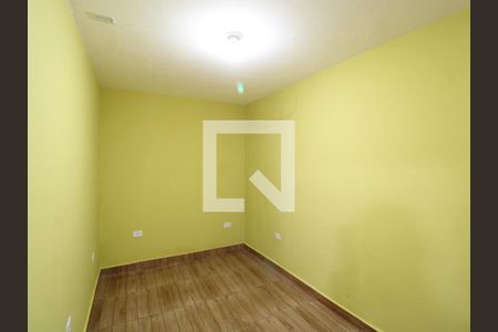 Quarto de casa para alugar com 2 quartos, 70m² em Vila Medeiros, São Paulo
