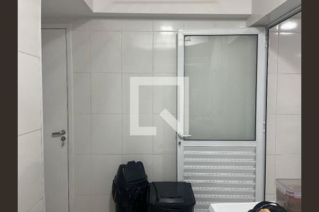 Apartamento à venda com 205m², 3 quartos e 4 vagas Apartamento à venda com 205m², 3 quartos e 4 vagasÁrea de Serviço