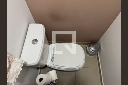 Apartamento à venda com 205m², 3 quartos e 4 vagas Apartamento à venda com 205m², 3 quartos e 4 vagasLavabo