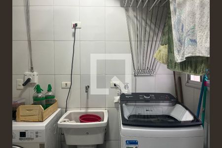 Apartamento à venda com 205m², 3 quartos e 4 vagas Apartamento à venda com 205m², 3 quartos e 4 vagasÁrea de Serviço