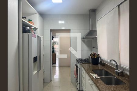 Apartamento à venda com 205m², 3 quartos e 4 vagas Apartamento à venda com 205m², 3 quartos e 4 vagasCozinha