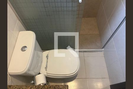 Apartamento à venda com 205m², 3 quartos e 4 vagas Apartamento à venda com 205m², 3 quartos e 4 vagasBanheiro da Suíte 1