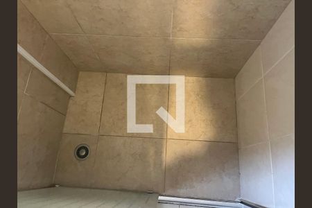 Apartamento à venda com 205m², 3 quartos e 4 vagas Apartamento à venda com 205m², 3 quartos e 4 vagasBanheiro da Suíte 1