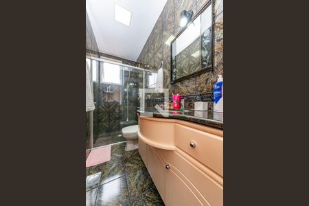 Apartamento à venda com 110m², 3 quartos e 1 vaga Apartamento à venda com 110m², 3 quartos e 1 vagaBanheiro da Suíte