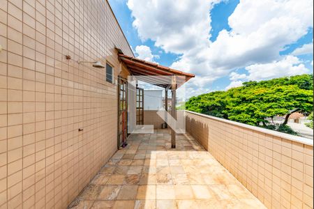 Apartamento à venda com 110m², 3 quartos e 1 vaga Apartamento à venda com 110m², 3 quartos e 1 vagaVaranda