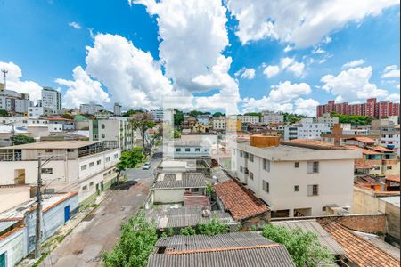 Apartamento à venda com 110m², 3 quartos e 1 vaga Apartamento à venda com 110m², 3 quartos e 1 vagaVaranda