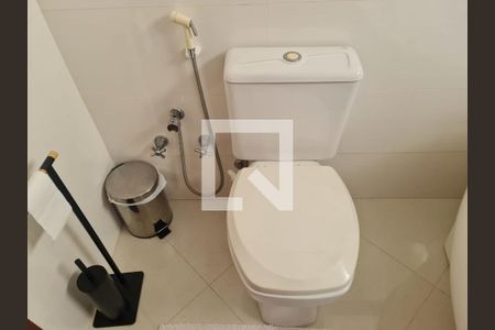 Apartamento à venda com 50m², 3 quartos e 3 vagas Apartamento à venda com 50m², 3 quartos e 3 vagasBanheiro da Suíte