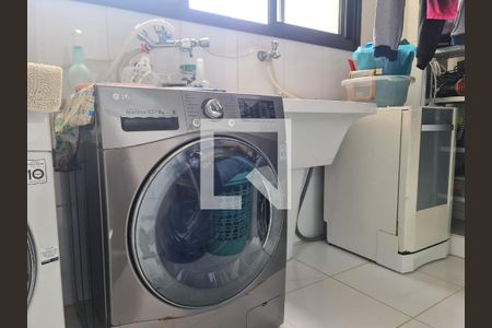 Apartamento à venda com 50m², 3 quartos e 3 vagas Apartamento à venda com 50m², 3 quartos e 3 vagasÁrea de Serviço