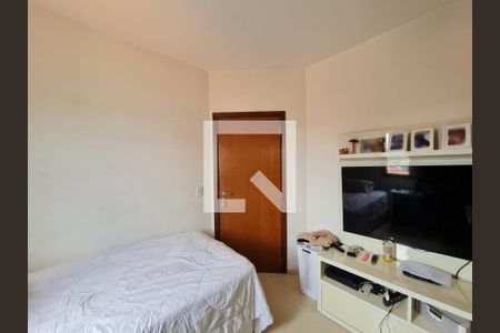 Apartamento à venda com 50m², 3 quartos e 3 vagas Apartamento à venda com 50m², 3 quartos e 3 vagasQuarto 2