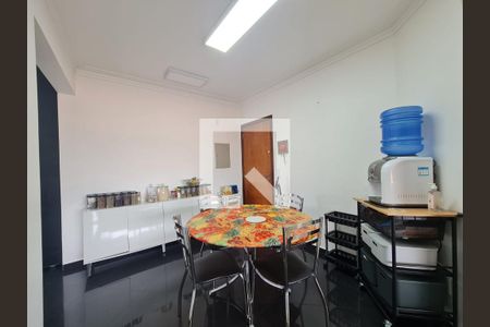 Apartamento à venda com 50m², 3 quartos e 3 vagas Apartamento à venda com 50m², 3 quartos e 3 vagasCozinha