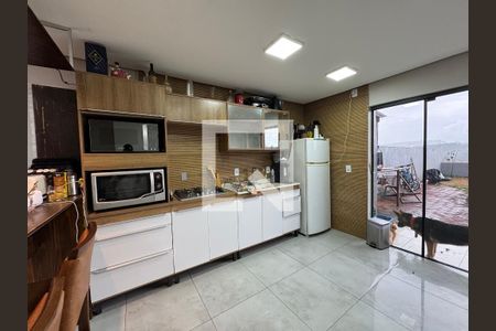 Casa à venda com 110m², 3 quartos e 3 vagas Casa à venda com 110m², 3 quartos e 3 vagasCozinha
