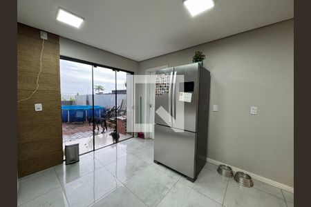 Casa à venda com 110m², 3 quartos e 3 vagas Casa à venda com 110m², 3 quartos e 3 vagasCozinha