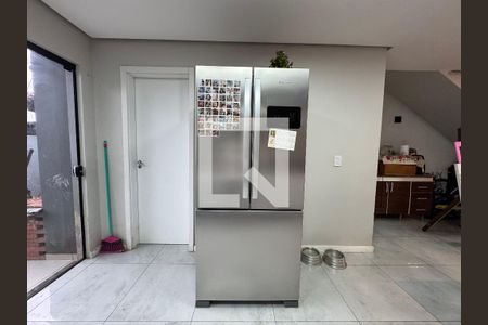 Casa à venda com 110m², 3 quartos e 3 vagas Casa à venda com 110m², 3 quartos e 3 vagasCozinha