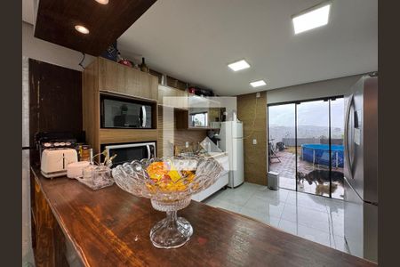 Casa à venda com 110m², 3 quartos e 3 vagas Casa à venda com 110m², 3 quartos e 3 vagasCopa