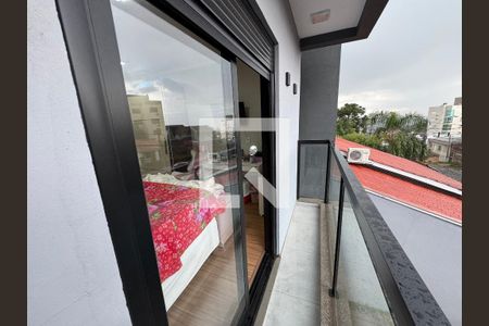 Casa à venda com 110m², 3 quartos e 3 vagas Casa à venda com 110m², 3 quartos e 3 vagasvaranda