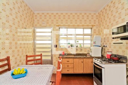 Casa à venda com 250m², 3 quartos e 2 vagas Casa à venda com 250m², 3 quartos e 2 vagasCozinha