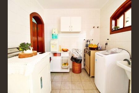 Casa à venda com 200m², 4 quartos e 2 vagas