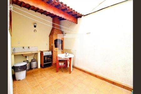 Casa à venda com 200m², 4 quartos e 2 vagas