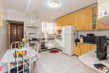 Casa à venda com 96m², 4 quartos e 2 vagas