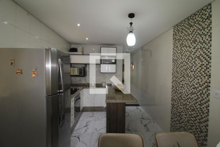 Casa à venda com 150m², 3 quartos e 2 vagasCozinha