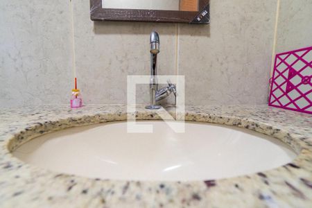 Casa à venda com 282m², 6 quartos e 1 vaga Casa à venda com 282m², 6 quartos e 1 vagaCasa 3 - Banheiro Detalhe