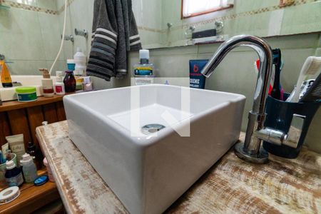 Casa à venda com 282m², 6 quartos e 1 vaga Casa à venda com 282m², 6 quartos e 1 vagaCasa 1 - Banheiro da Suite Detalhe