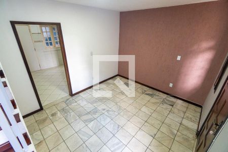 Casa à venda com 282m², 6 quartos e 1 vaga Casa à venda com 282m², 6 quartos e 1 vagaCasa 3 - Sala