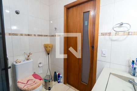 Casa à venda com 282m², 6 quartos e 1 vaga Casa à venda com 282m², 6 quartos e 1 vagaCasa 1 - Banheiro Social