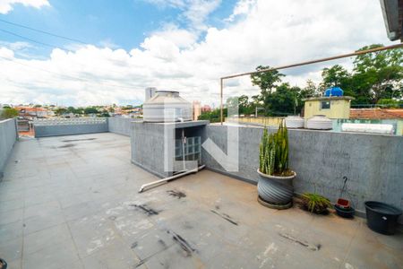 Casa à venda com 282m², 6 quartos e 1 vaga Casa à venda com 282m², 6 quartos e 1 vagaCasa 1 - Varanda
