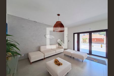 Studio à venda com 25m², 1 quarto e sem vaga Studio à venda com 25m², 1 quarto e sem vagaHall de Entrada