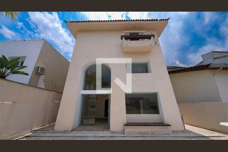 Casa à venda com 315m², 4 quartos e 3 vagas Casa à venda com 315m², 4 quartos e 3 vagasFoto 29