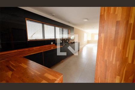 Casa à venda com 315m², 4 quartos e 3 vagas Casa à venda com 315m², 4 quartos e 3 vagasFoto 04