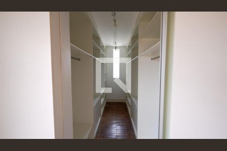 Casa à venda com 315m², 4 quartos e 3 vagas Casa à venda com 315m², 4 quartos e 3 vagasFoto 11