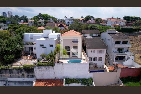 Casa à venda com 315m², 4 quartos e 3 vagas Casa à venda com 315m², 4 quartos e 3 vagasFoto 22
