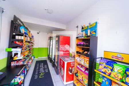 Apartamento à venda com 42m², 2 quartos e sem vaga Apartamento à venda com 42m², 2 quartos e sem vagaMini Mercado