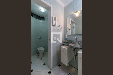 Casa à venda com 370m², 3 quartos e 7 vagas Casa à venda com 370m², 3 quartos e 7 vagasLavabo